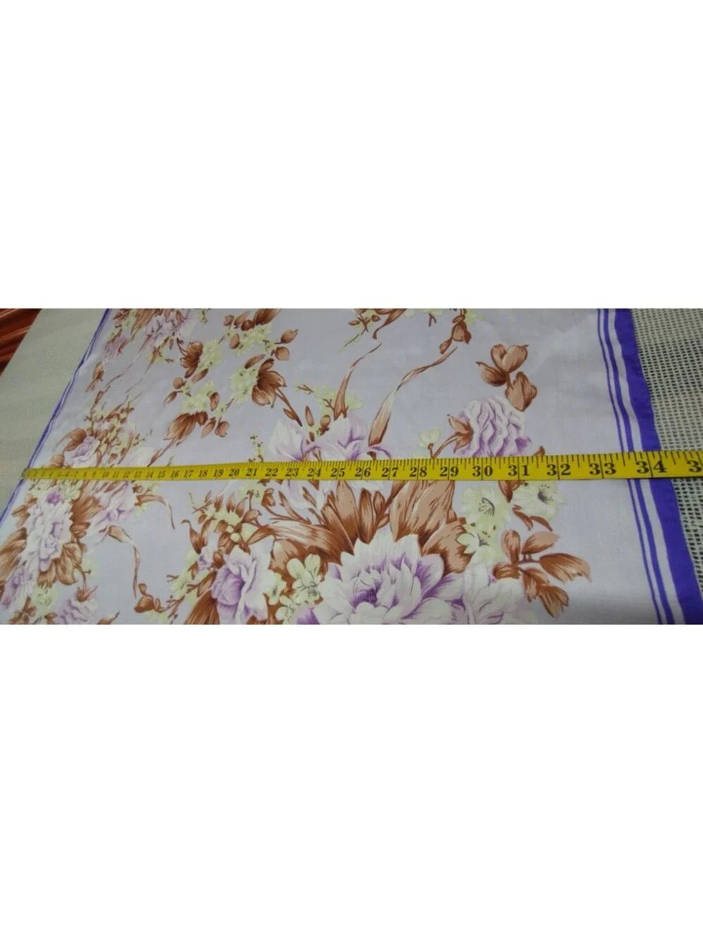 Beautiful Vintage Fine Silk Scarf Lilac Lavender Purple Florals LARGE SQUARE 34